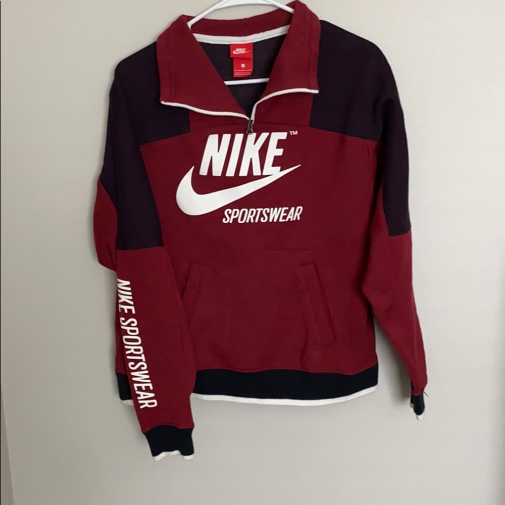 Nike sweatshirt